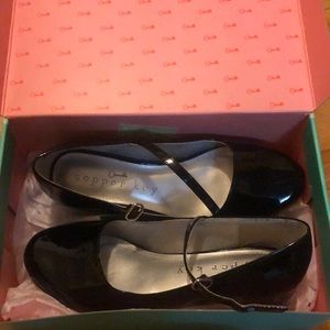 Girls size 3 worn once for a church play